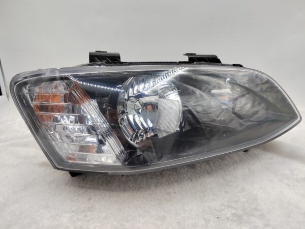 HOLDEN COMMODORE VE SV6 2007-2010 HALOGEN R.H.S HEADLIGHT ASSEMBLY