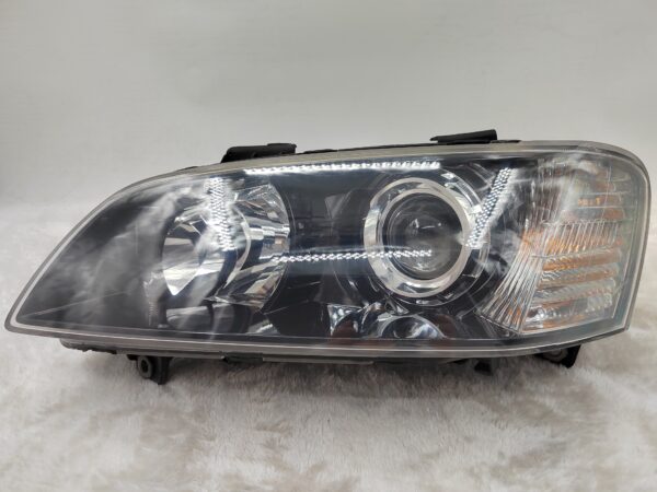 HOLDEN COMMODORE VE SV6 2007-2010 LENS HALOGEN L.H.S HEADLIGHT ASSEMBLY