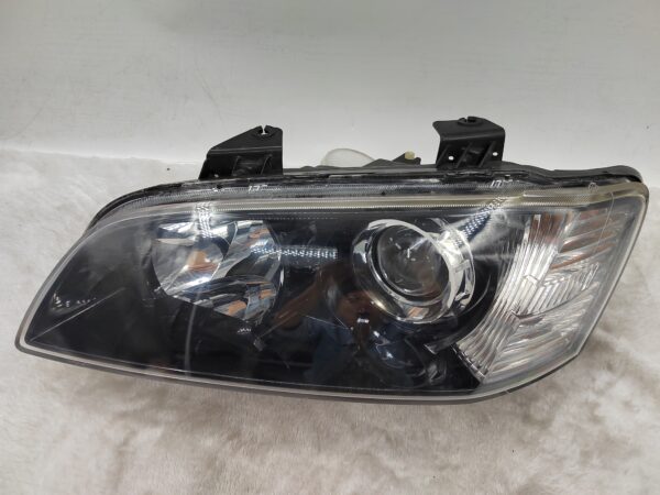 HOLDEN COMMODORE VE SV6 2007-2010 LENS HALOGEN L.H.S HEADLIGHT ASSEMBLY