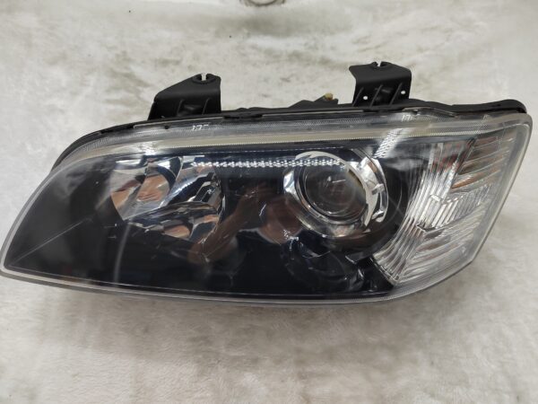 HOLDEN COMMODORE VE SV6 2007-2010 LENS HALOGEN L.H.S HEADLIGHT ASSEMBLY