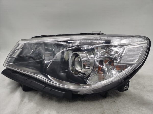 HOLDEN COMMODORE VF SV6 2013-2017 LENS HALOGEN L.H.S HEADLIGHT ASSEMBLY