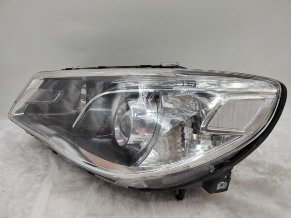 HOLDEN COMMODORE VF SV6 2013-2017 LENS HALOGEN L.H.S HEADLIGHT ASSEMBLY