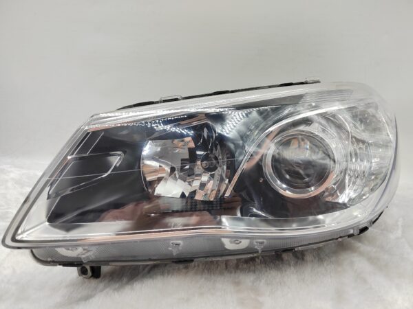 HOLDEN COMMODORE VF SV6 2013-2017 LENS HALOGEN L.H.S HEADLIGHT ASSEMBLY