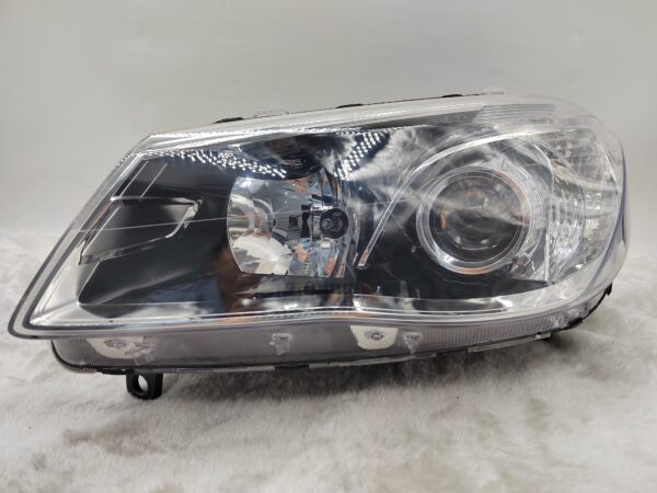 HOLDEN COMMODORE VF SV6 2013-2017 LENS HALOGEN L.H.S HEADLIGHT ASSEMBLY