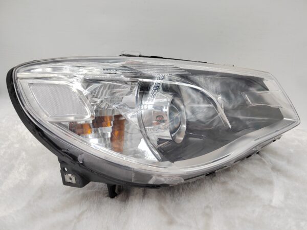 HOLDEN COMMODORE VF SV6 2013-2017 LENS HALOGEN R.H.S HEADLIGHT ASSEMBLY