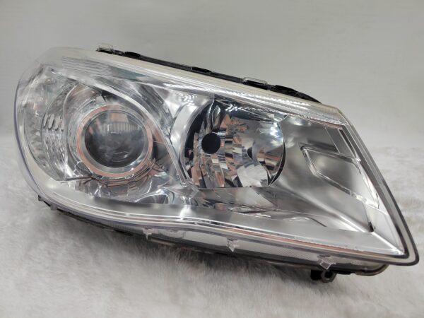 HOLDEN COMMODORE VF SV6 2013-2017 LENS HALOGEN R.H.S HEADLIGHT ASSEMBLY