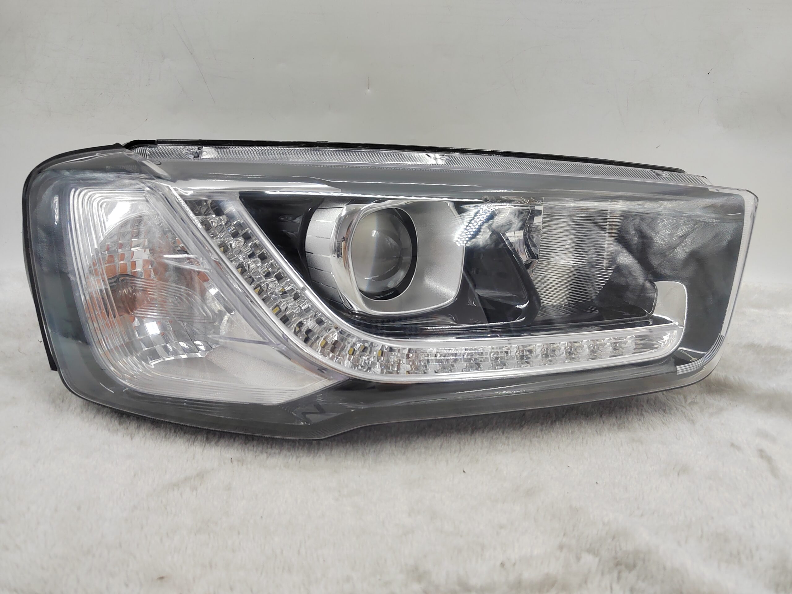 HOLDEN CAPTIVA 2016-2021 HALOGEN R.H.S HEADLIGHT ASSEMBLY