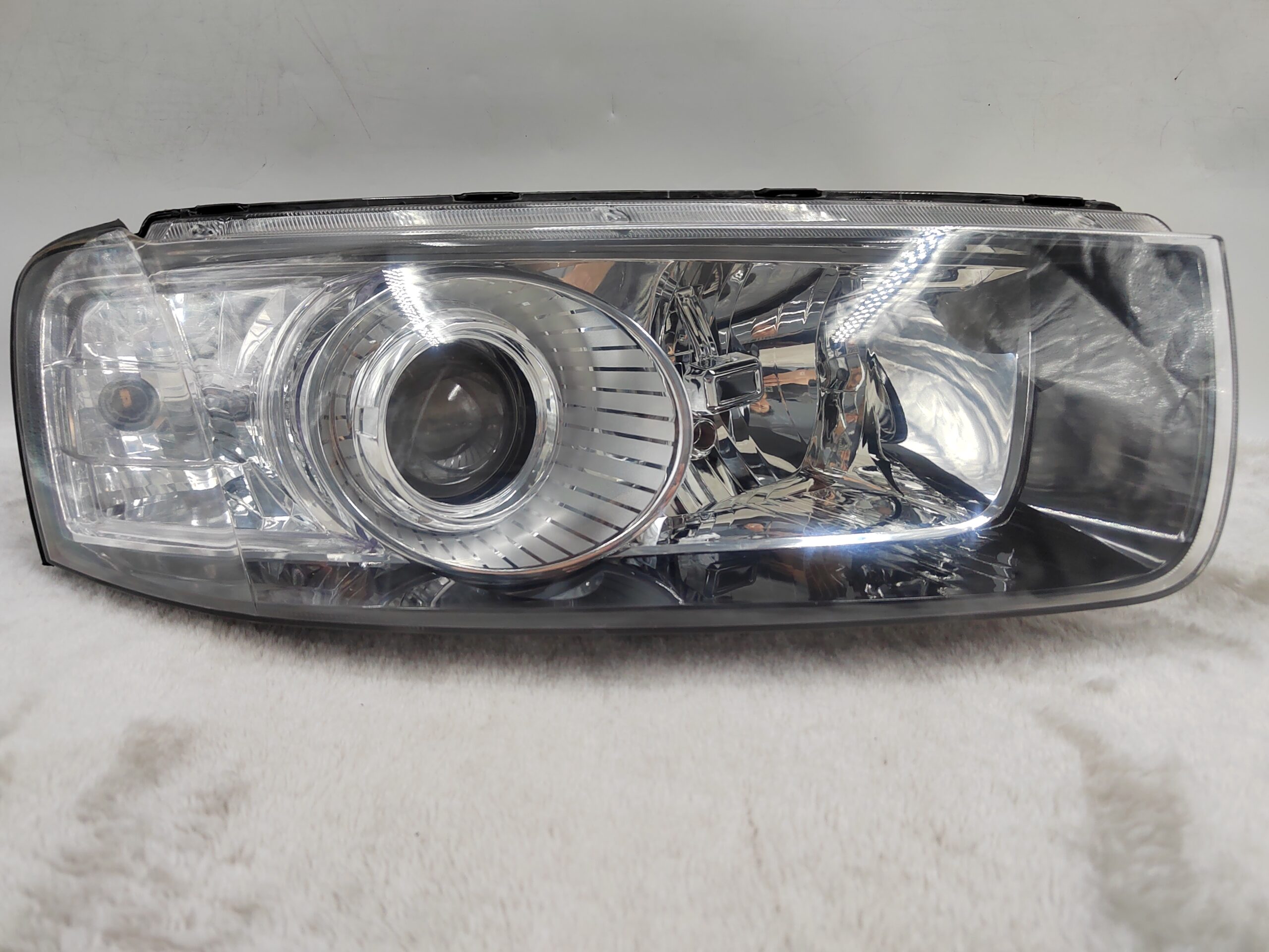 HOLDEN CAPTIVA 7 2011-2015 HALOGEN R.H.S HEADLIGHT ASSEMBLY