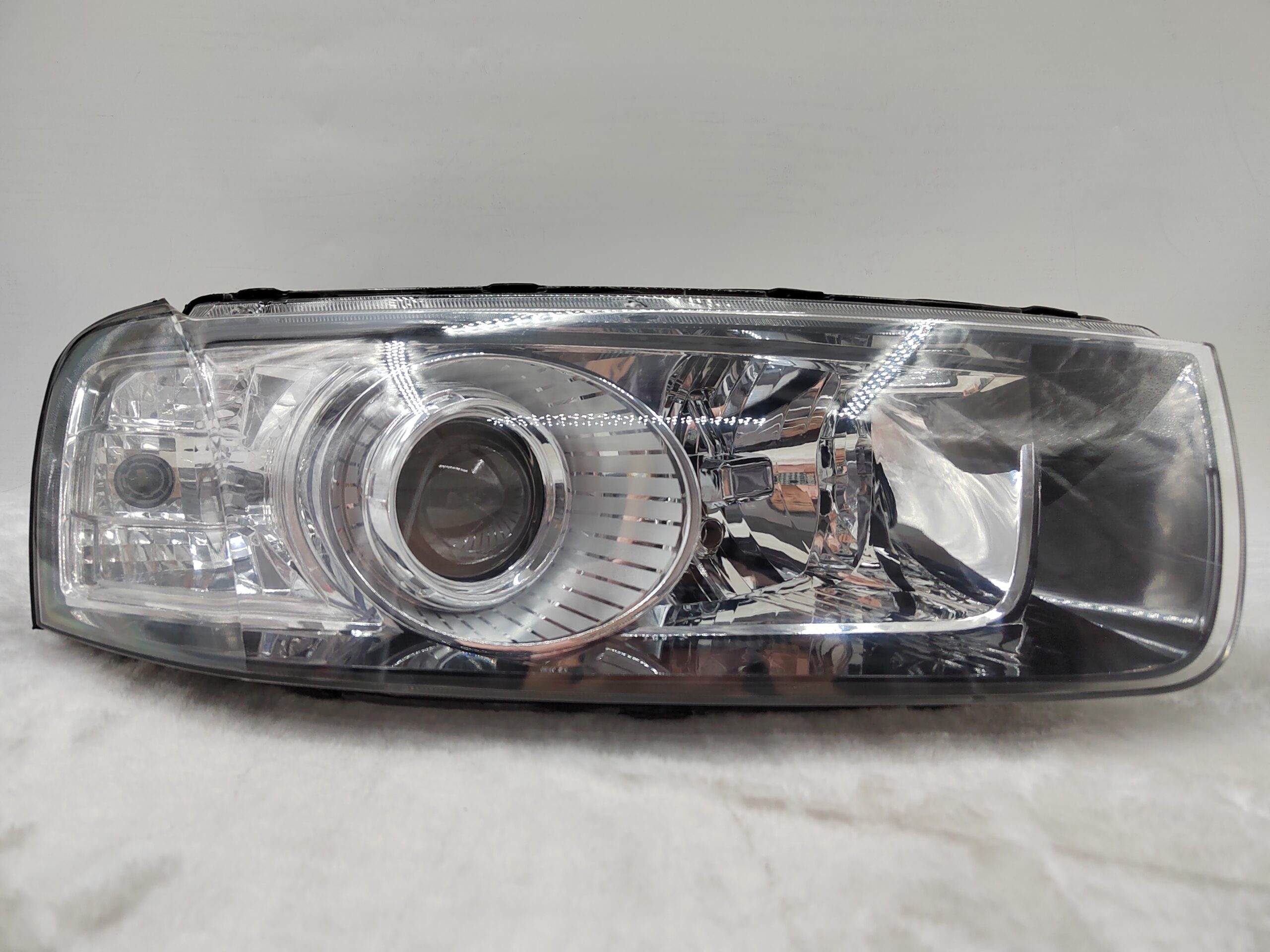 HOLDEN CAPTIVA 7 2011-2015 HALOGEN R.H.S HEADLIGHT ASSEMBLY