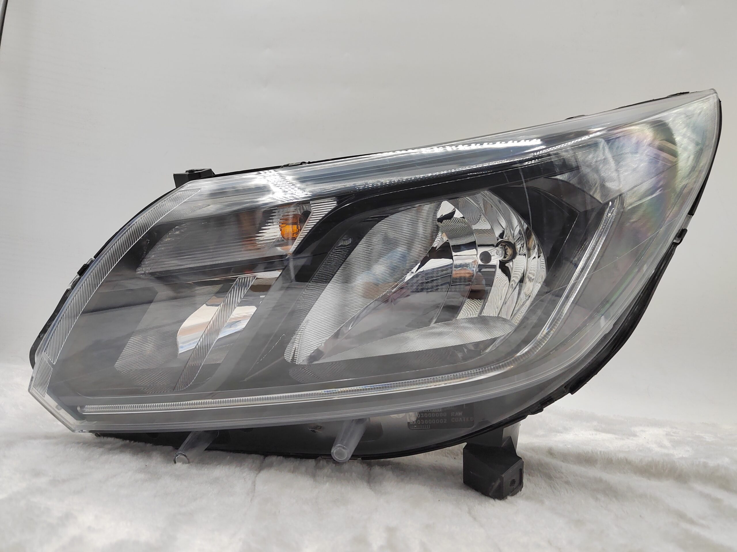 HOLDEN COLORADO 2016-2023 HALOGEN L.H.S HEADLIGHT ASSEMBLY