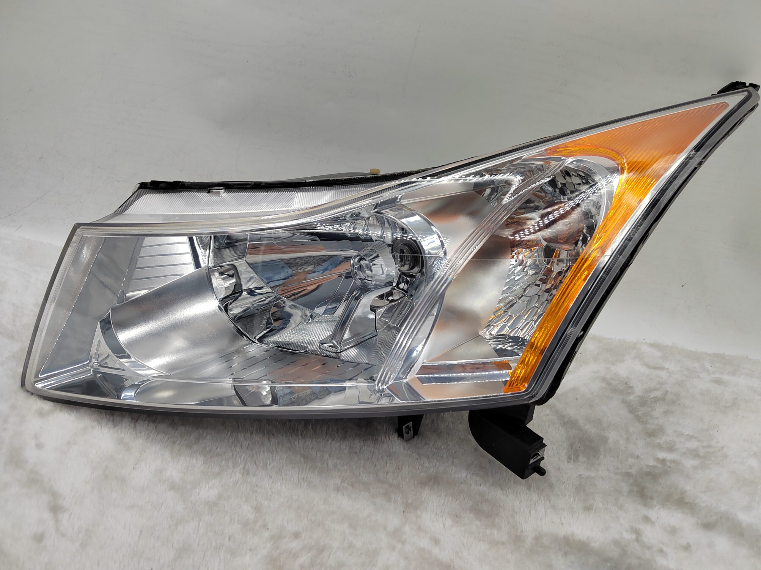 HOLDEN CRUZE 2008-2015 HALOGEN L.H.S HEADLIGHT ASSEMBLY