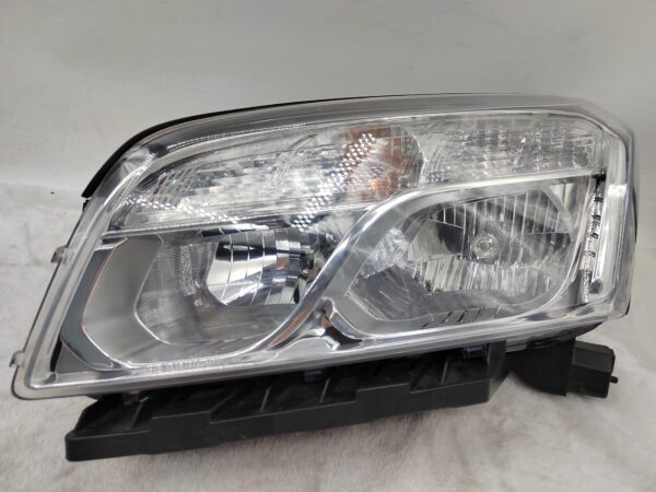 HOLDEN TRAX 2013-2016 HALOGEN L.H.S HEADLIGHT ASSEMBLY