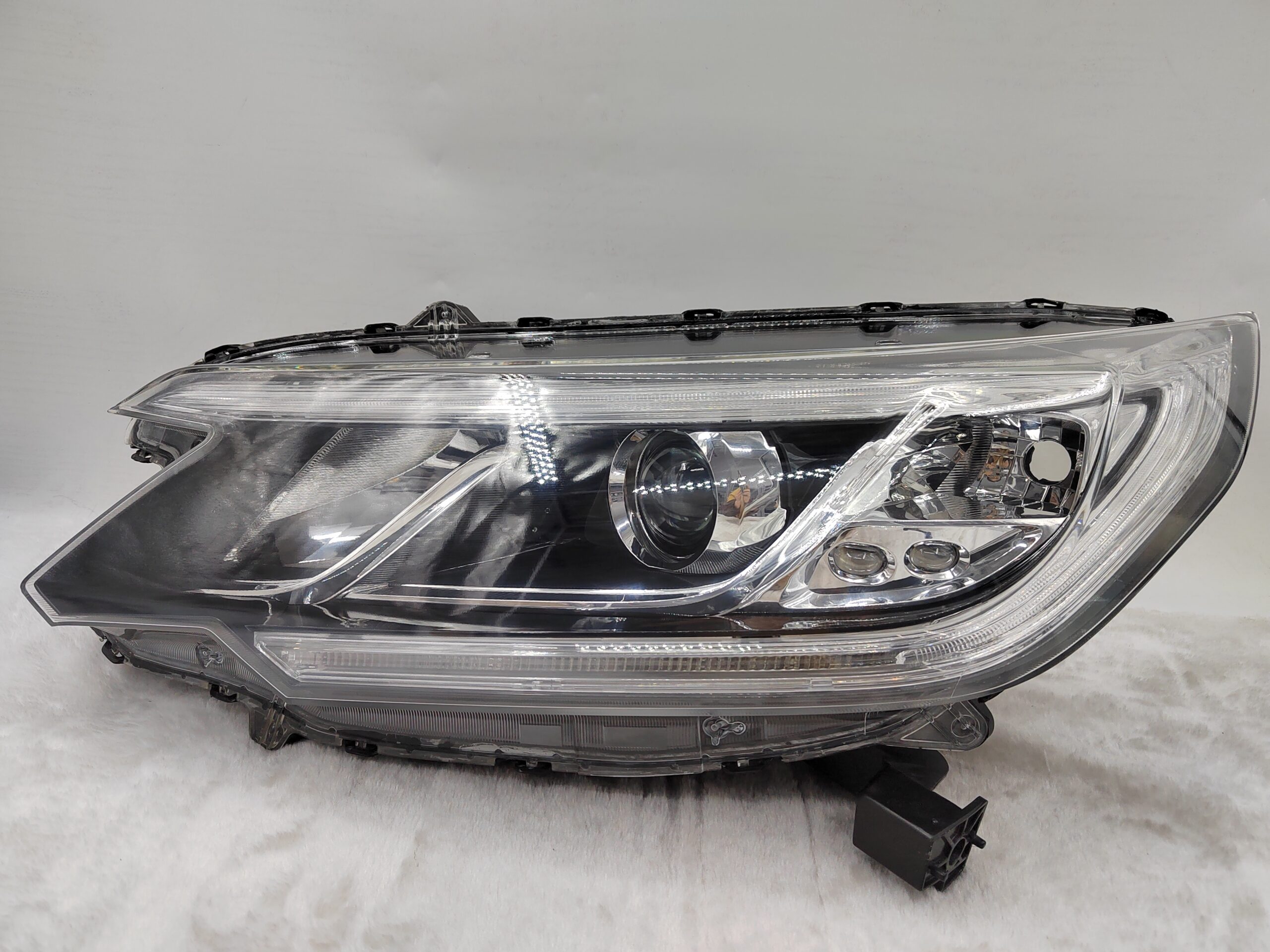 HONDA CR-V 2015-2016 XENON L.H.S HEADLIGHT ASSEMBLY