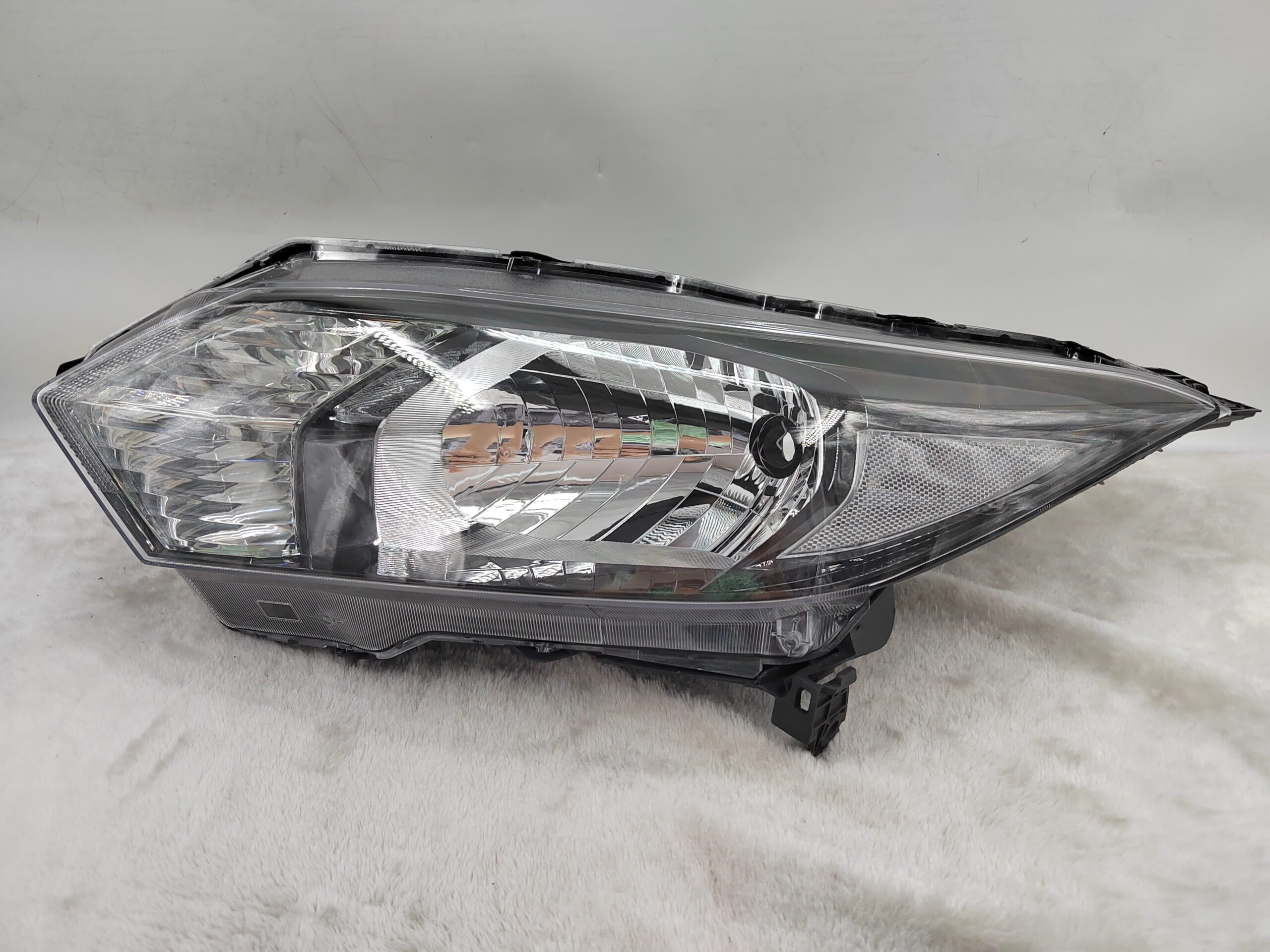 HONDA HR-V 2015-2018 HALOGEN L.H.S HEADLIGHT ASSEMBLY