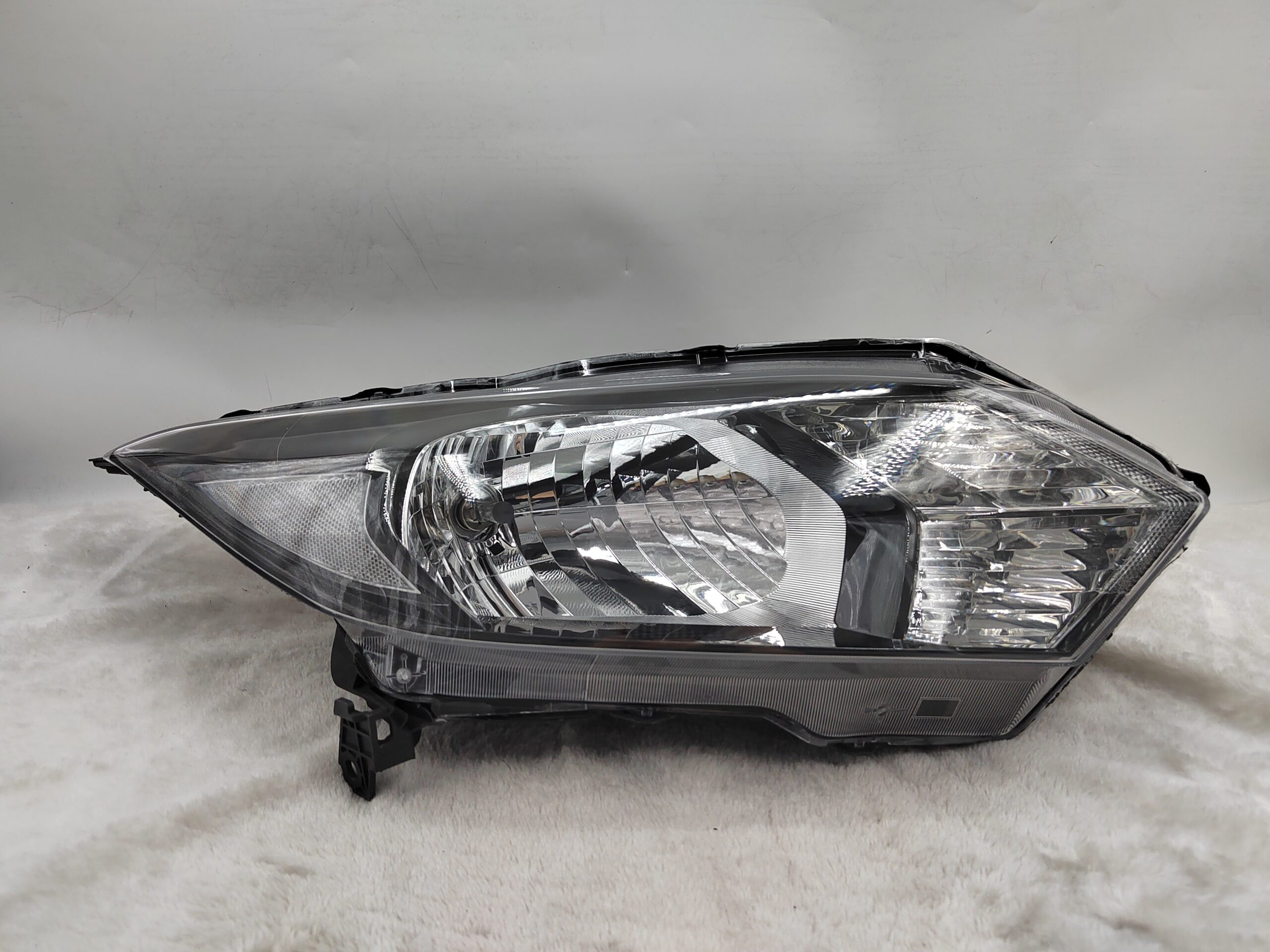 HONDA HR-V 2015-2018 HALOGEN R.H.S HEADLIGHT ASSEMBLY