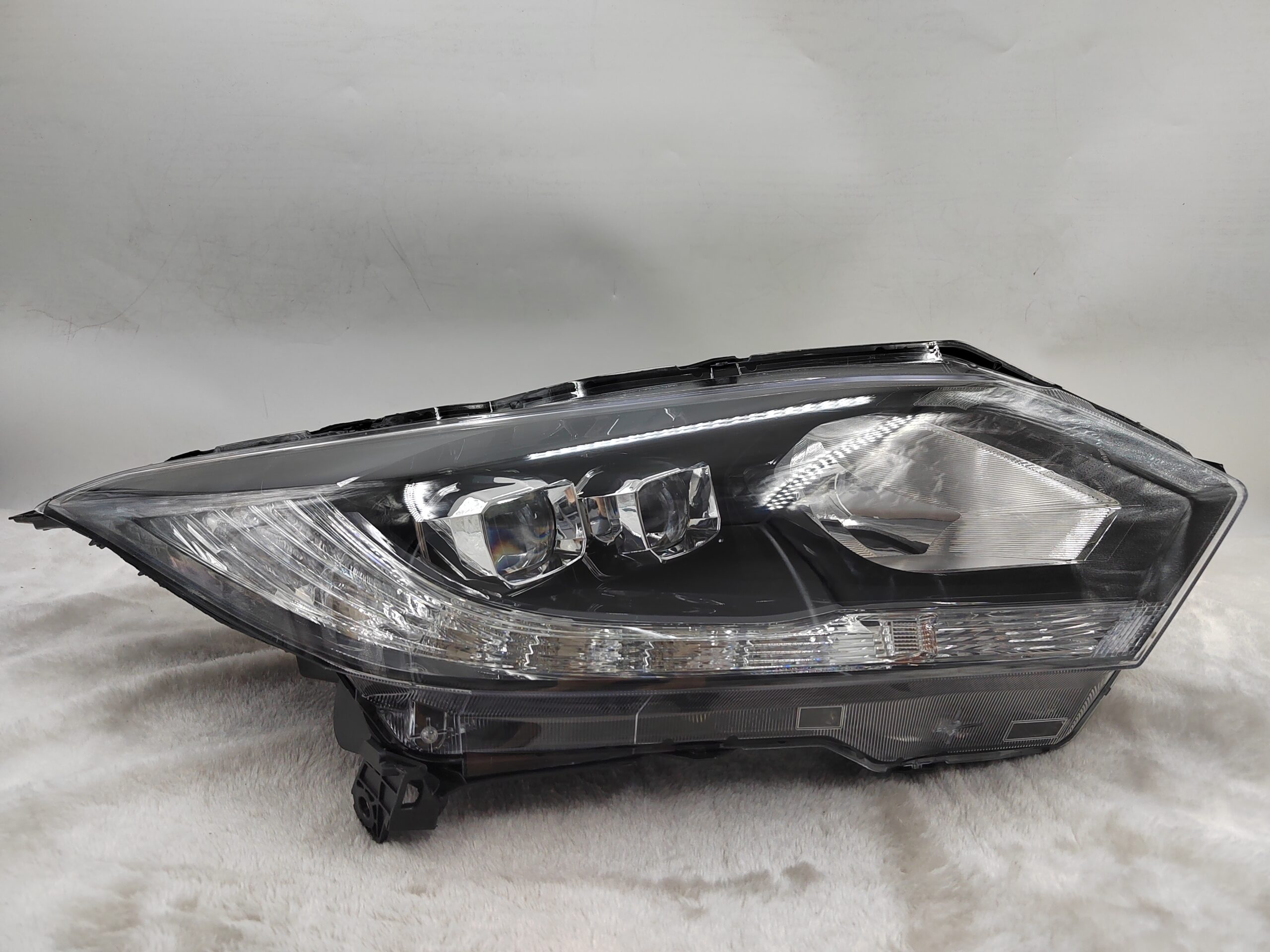 HONDA HR-V 2015-2018 LED R.H.S HEADLIGHT ASSEMBLY