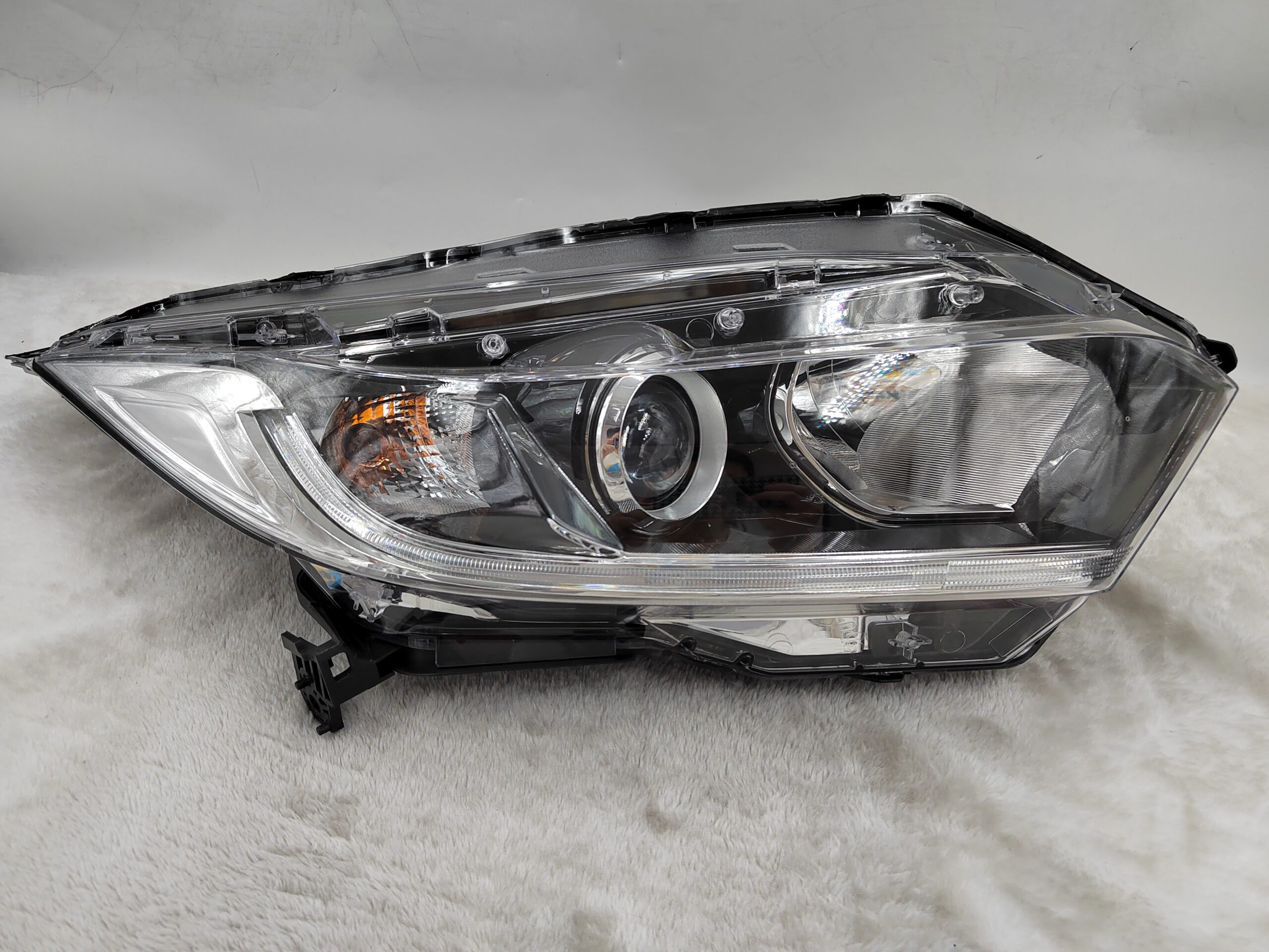 HONDA HR-V 2019-2021 HALOGEN R.H.S HEADLIGHT ASSEMBLY