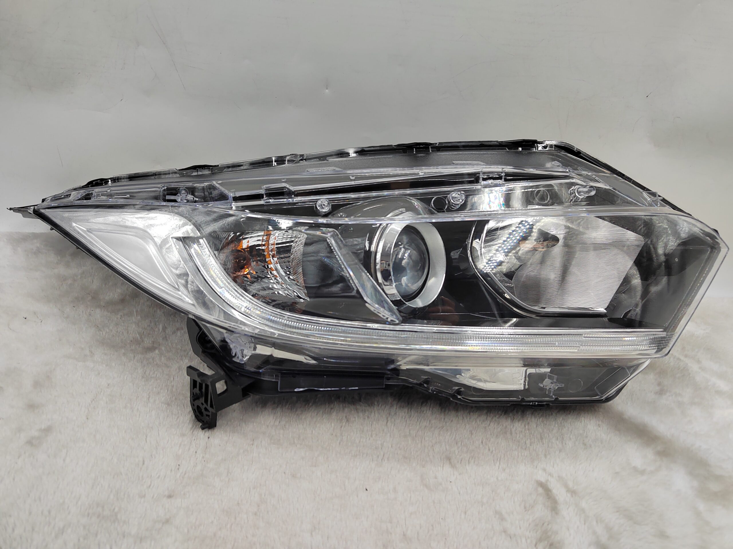 HONDA HR-V 2019-2021 HALOGEN R.H.S HEADLIGHT ASSEMBLY