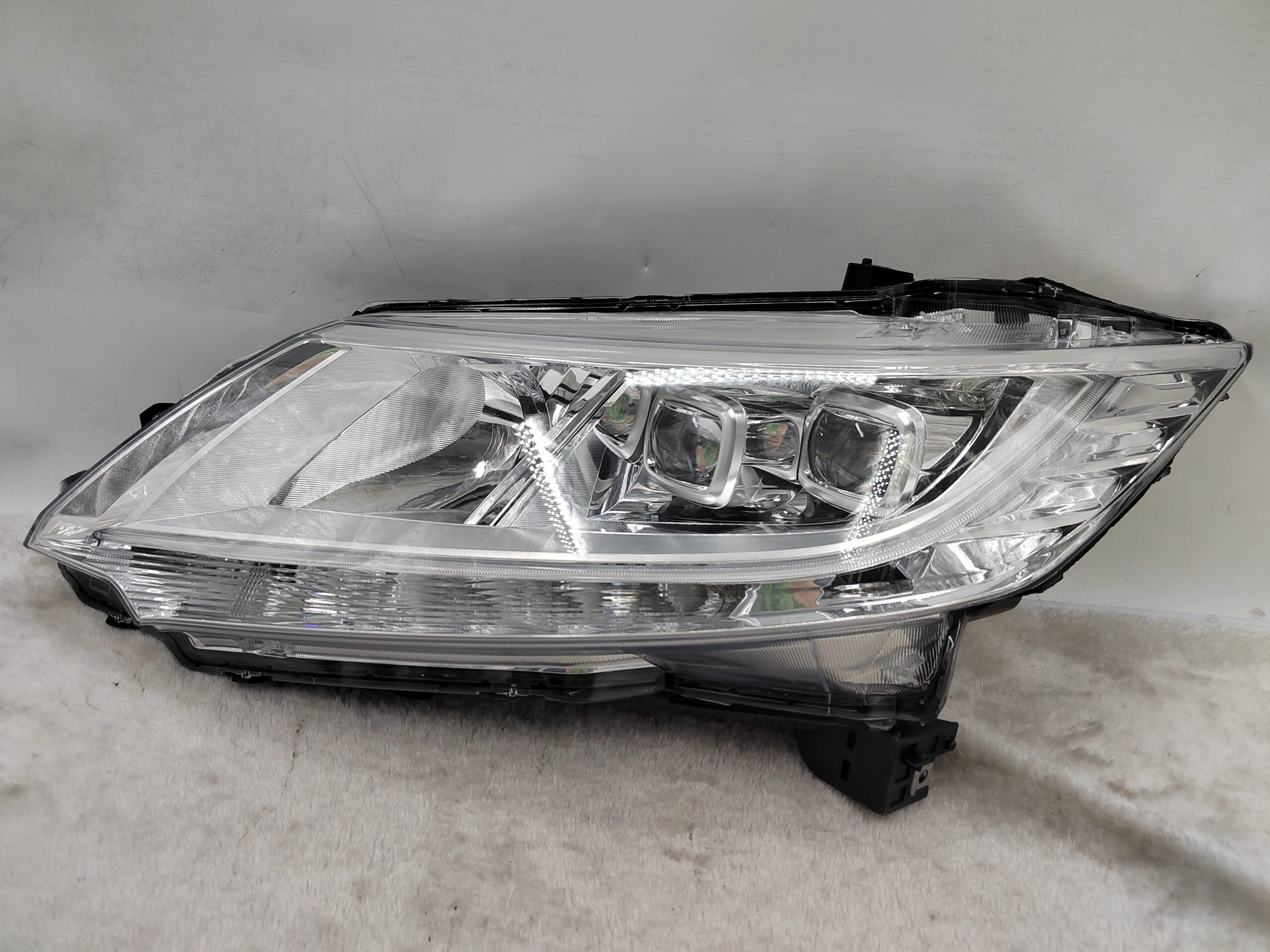 HONDA ODYSSEY DBA-RC1 2015-2017 LED L.H.S HEADLIGHT ASSEMBLY