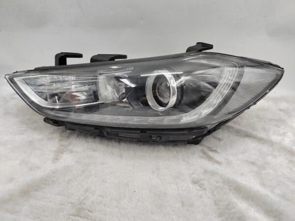 HYUNDAI ELANTRA AD 2017-2018 HALOGEN L.H.S HEADLIGHT ASSEMBLY