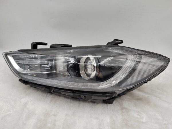 HYUNDAI ELANTRA AD 2017-2018 HALOGEN L.H.S HEADLIGHT ASSEMBLY