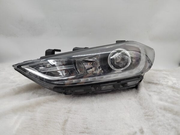 HYUNDAI ELANTRA AD 2017-2018 HALOGEN L.H.S HEADLIGHT ASSEMBLY