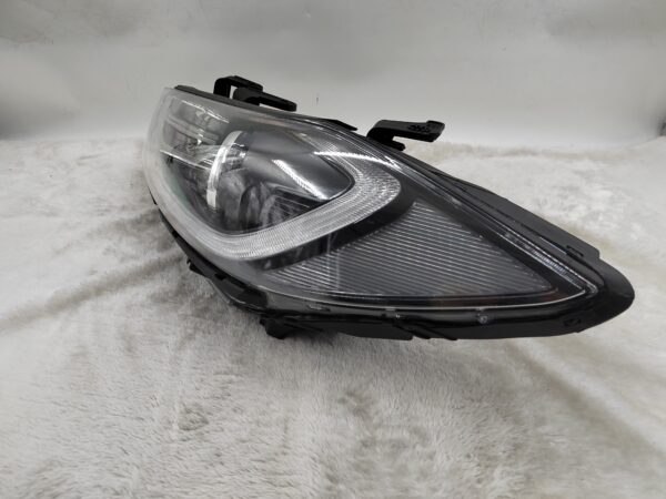 HYUNDAI ELANTRA AD 2017-2018 HALOGEN L.H.S HEADLIGHT ASSEMBLY