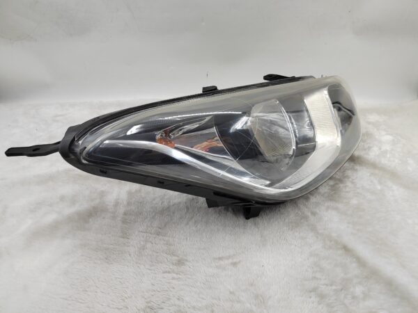 HYUNDAI I20 2012-2014 HALOGEN R.H.S HEADLIGHT ASSEMBLY