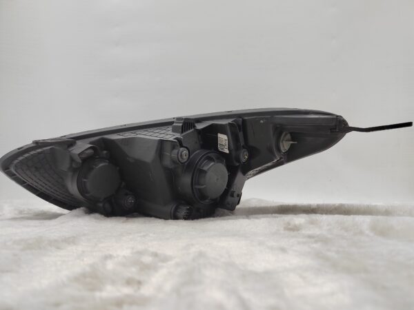 HYUNDAI I20 2012-2014 HALOGEN R.H.S HEADLIGHT ASSEMBLY