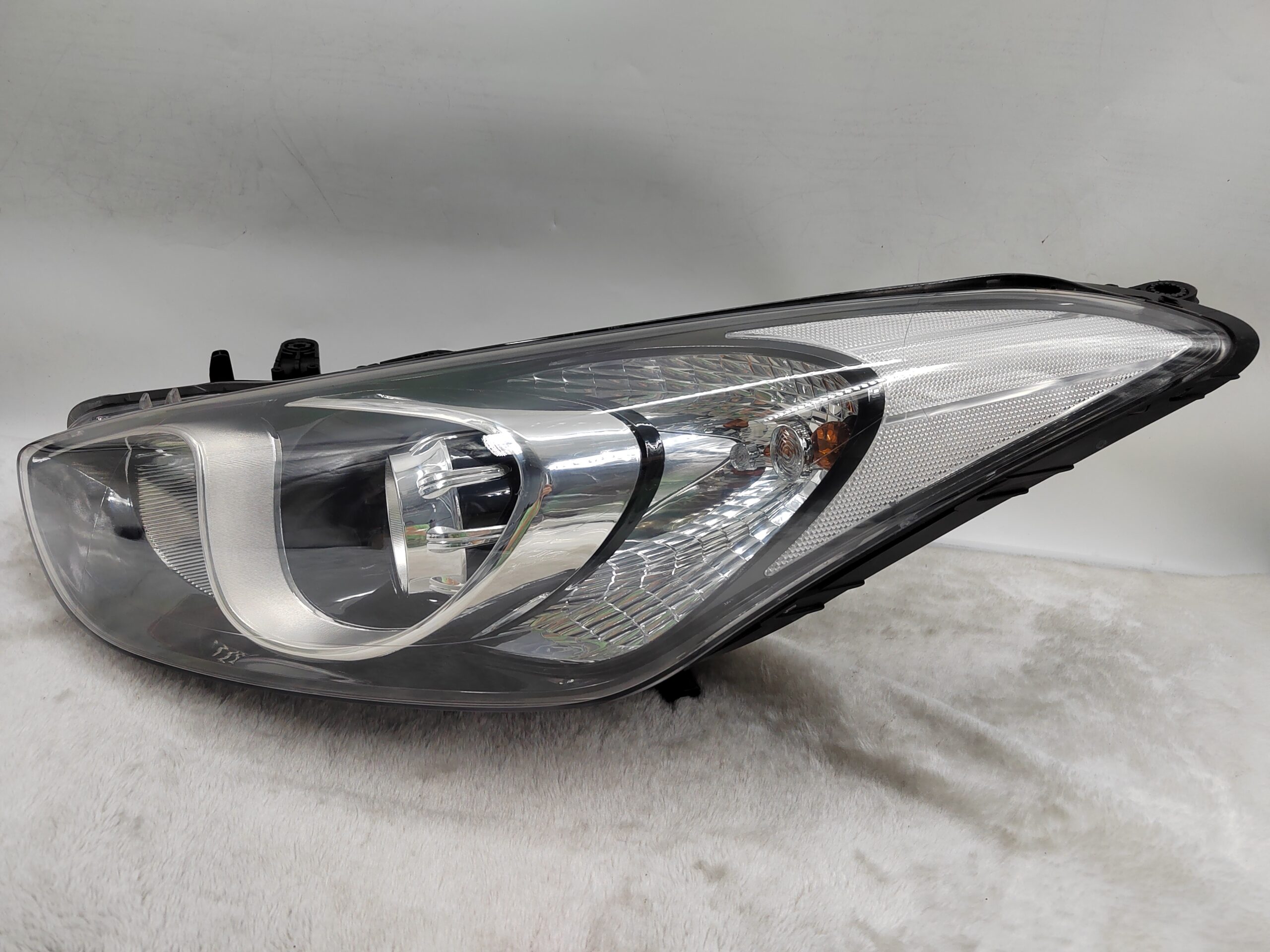 HYUNDAI I30 GD 2012-2016 HALOGEN L.H.S HEADLIGHT ASSEMBLY