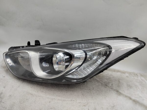 HYUNDAI I30 GD 2012-2016 HALOGEN L.H.S HEADLIGHT ASSEMBLY