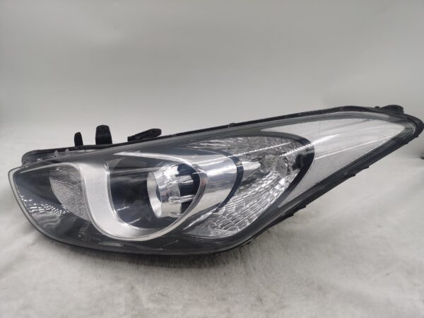 HYUNDAI I30 GD 2012-2016 HALOGEN L.H.S HEADLIGHT ASSEMBLY