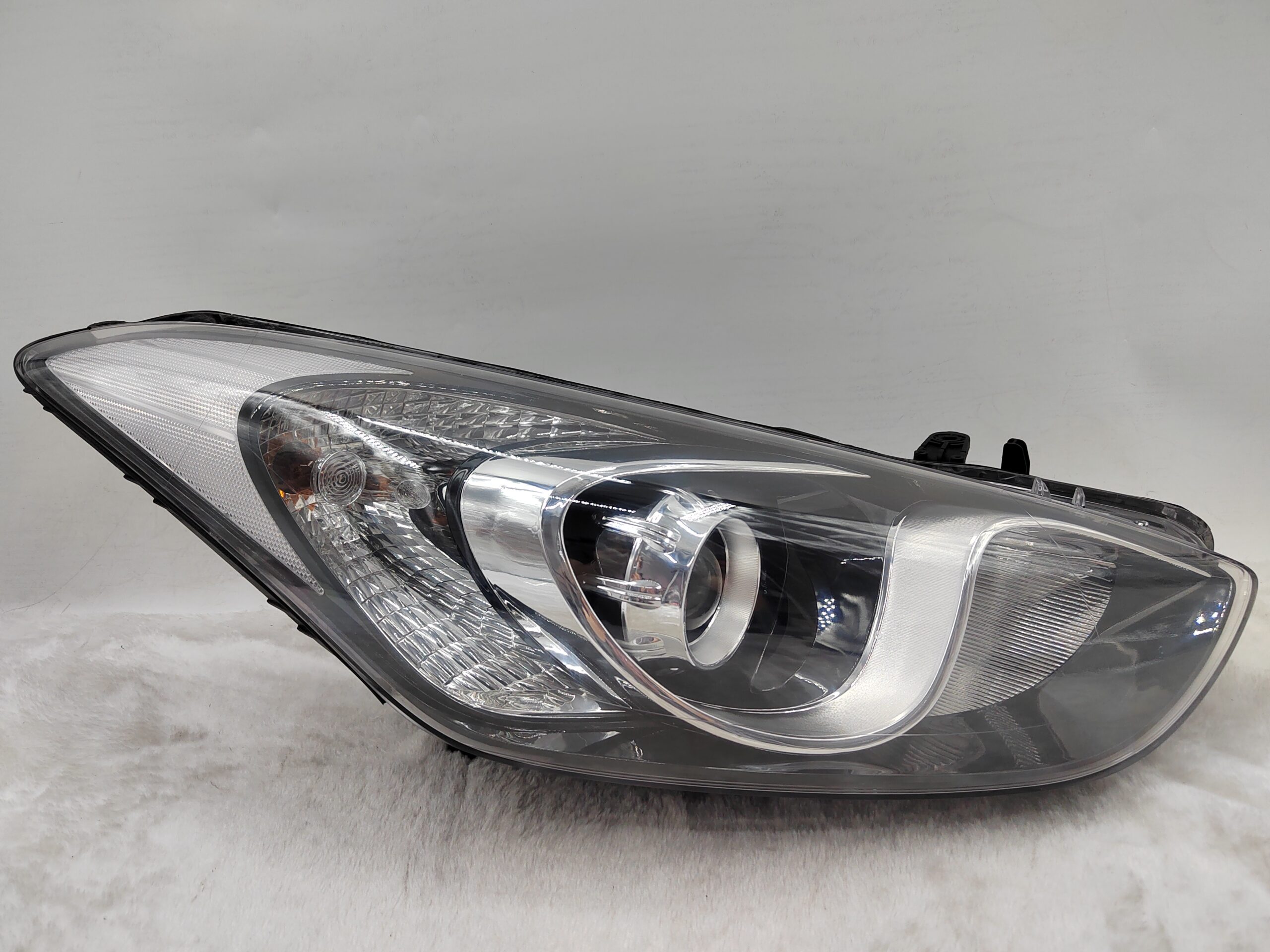 HYUNDAI I30 GD 2012-2016 HALOGEN R.H.S HEADLIGHT ASSEMBLY