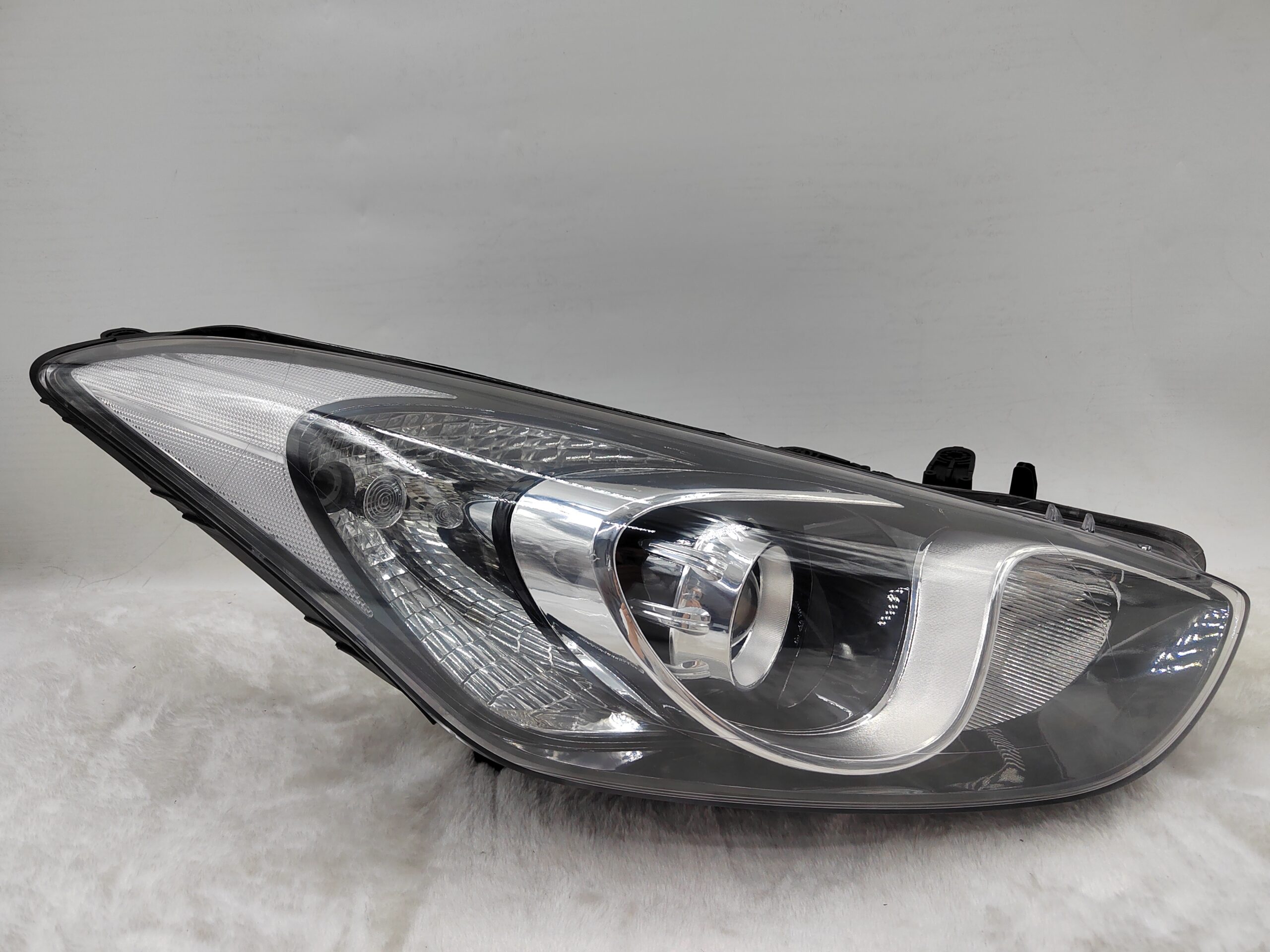 HYUNDAI I30 GD 2012-2016 HALOGEN R.H.S HEADLIGHT ASSEMBLY