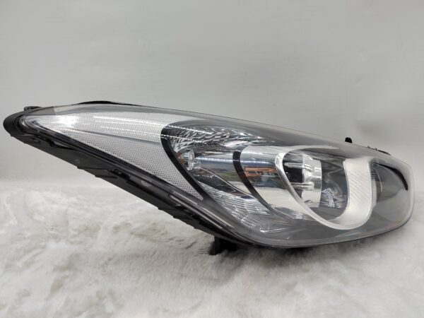 HYUNDAI I30 GD 2012-2016 HALOGEN R.H.S HEADLIGHT ASSEMBLY