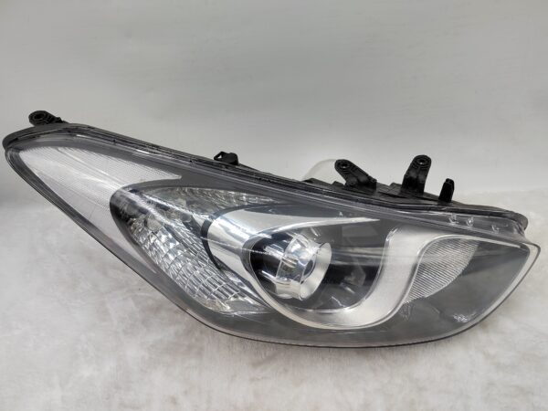 HYUNDAI I30 GD 2012-2016 HALOGEN R.H.S HEADLIGHT ASSEMBLY