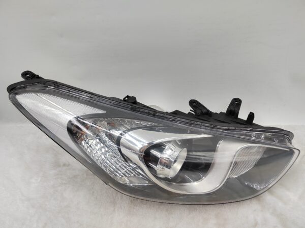 HYUNDAI I30 GD 2012-2016 HALOGEN R.H.S HEADLIGHT ASSEMBLY