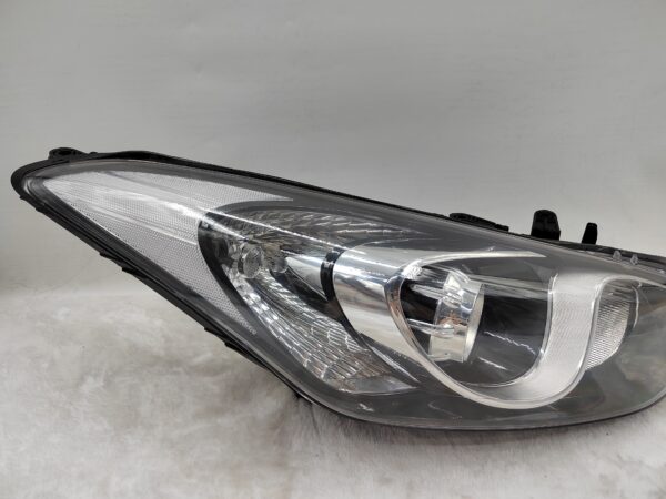 HYUNDAI I30 GD 2012-2016 HALOGEN R.H.S HEADLIGHT ASSEMBLY