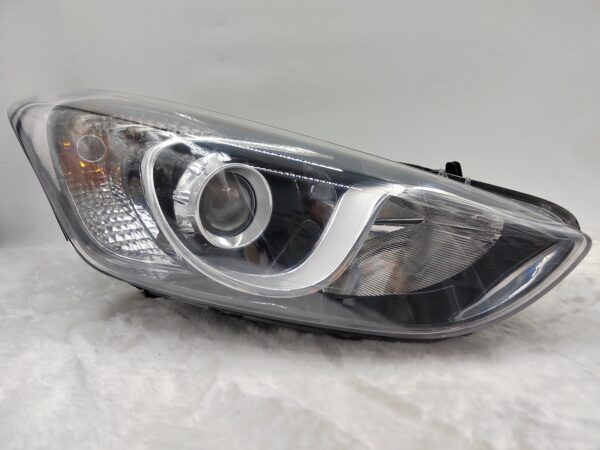 HYUNDAI I30 GD 2012-2016 HALOGEN R.H.S HEADLIGHT ASSEMBLY