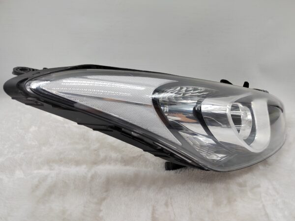 HYUNDAI I30 GD 2012-2016 HALOGEN R.H.S HEADLIGHT ASSEMBLY