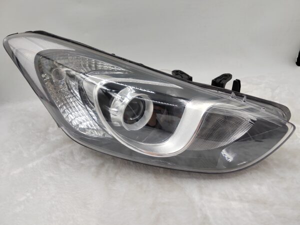 HYUNDAI I30 GD 2012-2016 HALOGEN R.H.S HEADLIGHT ASSEMBLY