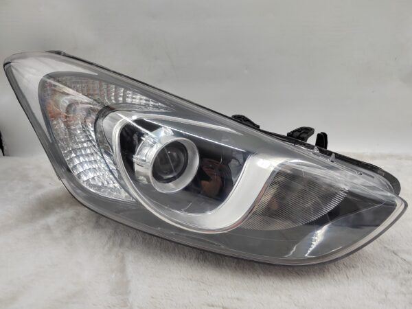 HYUNDAI I30 GD 2012-2016 HALOGEN R.H.S HEADLIGHT ASSEMBLY