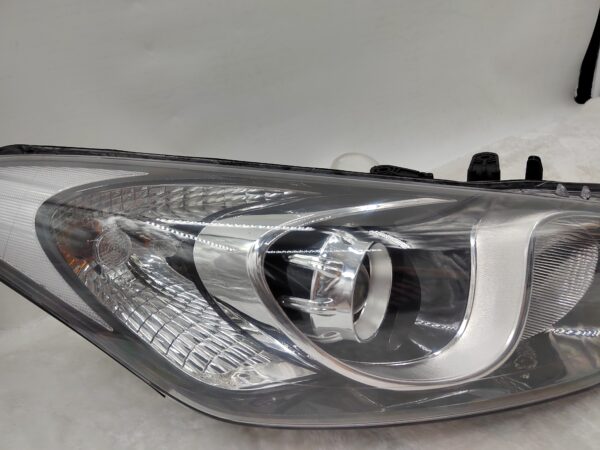 HYUNDAI I30 GD 2012-2016 HALOGEN R.H.S HEADLIGHT ASSEMBLY