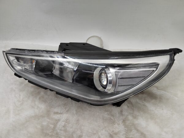 HYUNDAI I30 GO 2017-2019 HALOGEN L.H.S HEADLIGHT ASSEMBLY