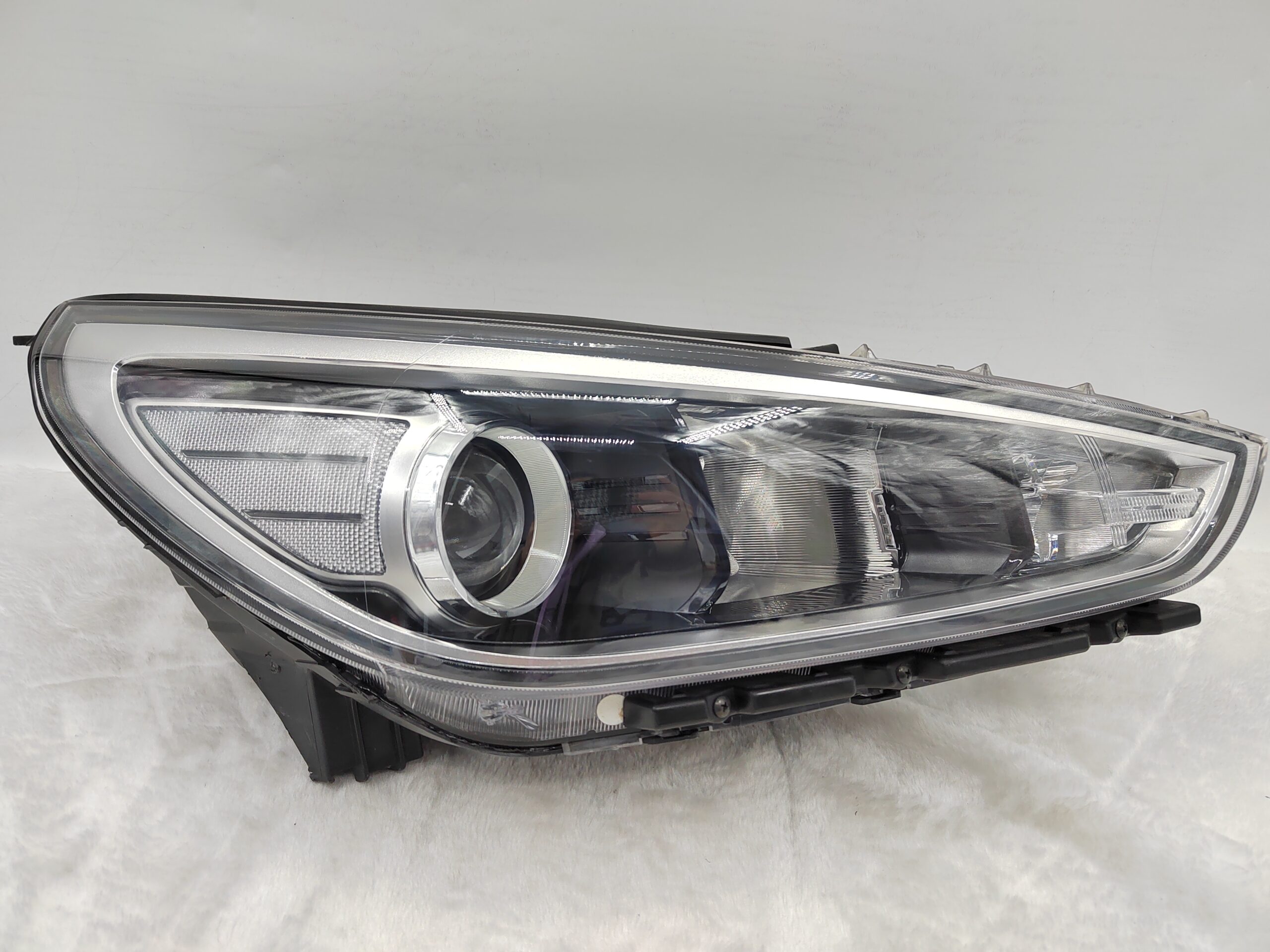 HYUNDAI I30 GO 2017-2019 HALOGEN R.H.S HEADLIGHT ASSEMBLY