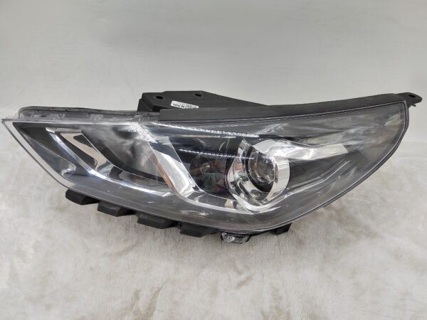 HYUNDAI I30 HATCH 2020-2023 HALOGEN L.H.S HEADLIGHT ASSEMBLY