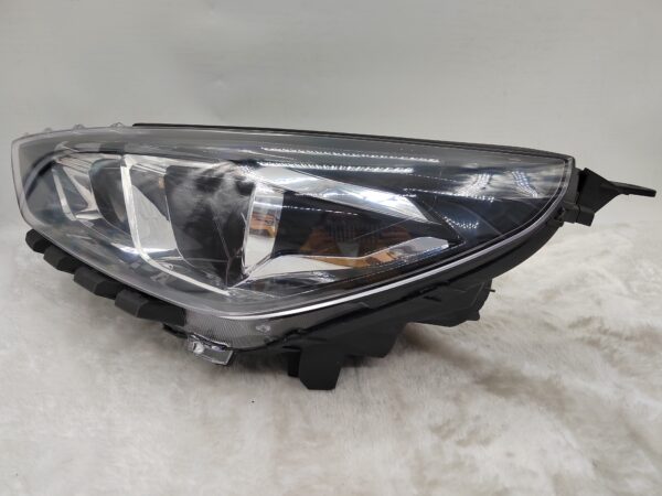 HYUNDAI I30 HATCH 2020-2023 HALOGEN L.H.S HEADLIGHT ASSEMBLY