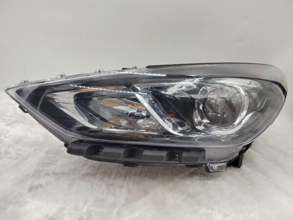 HYUNDAI I30 HATCH 2020-2023 HALOGEN L.H.S HEADLIGHT ASSEMBLY