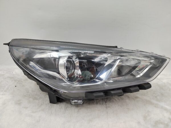 HYUNDAI I30 HATCH 2020-2023 HALOGEN R.H.S HEADLIGHT ASSEMBLY