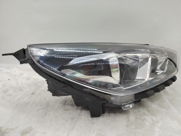 HYUNDAI I30 HATCH 2020-2023 HALOGEN R.H.S HEADLIGHT ASSEMBLY